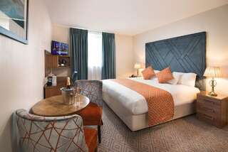 Отель The Ripley Court Hotel Дублин Улучшенный номер с кроватью размера «king-size»-1